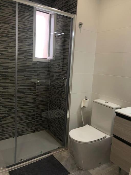 Encantador Apartamento Residencial Con Piscina ตอร์เรโมลิโนส ภายนอก รูปภาพ
