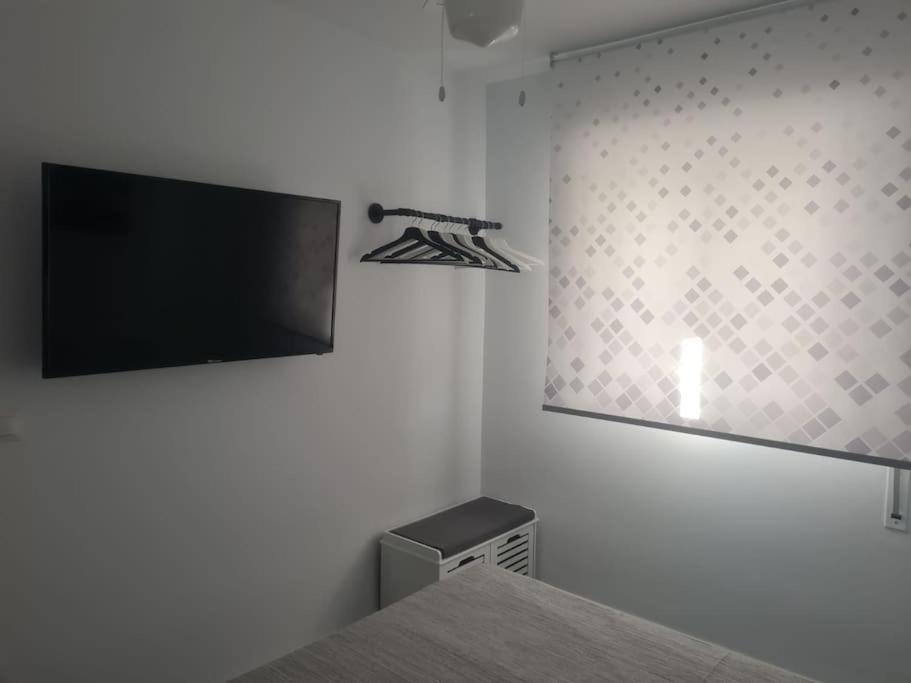 Encantador Apartamento Residencial Con Piscina ตอร์เรโมลิโนส ภายนอก รูปภาพ