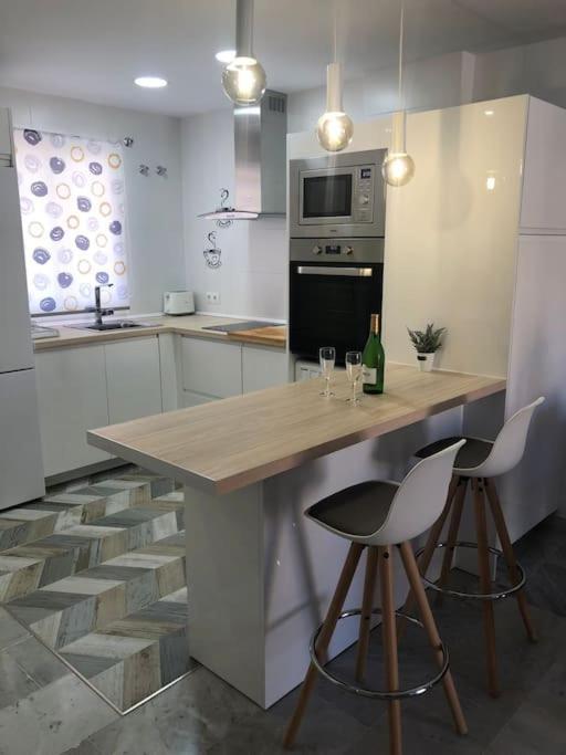 Encantador Apartamento Residencial Con Piscina ตอร์เรโมลิโนส ภายนอก รูปภาพ