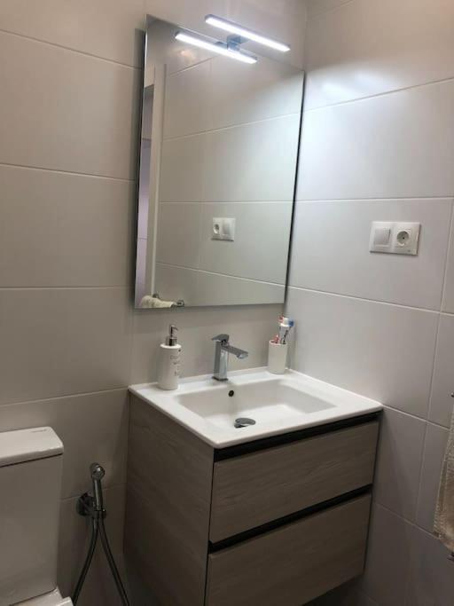 Encantador Apartamento Residencial Con Piscina ตอร์เรโมลิโนส ภายนอก รูปภาพ
