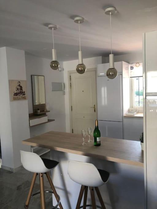 Encantador Apartamento Residencial Con Piscina ตอร์เรโมลิโนส ภายนอก รูปภาพ