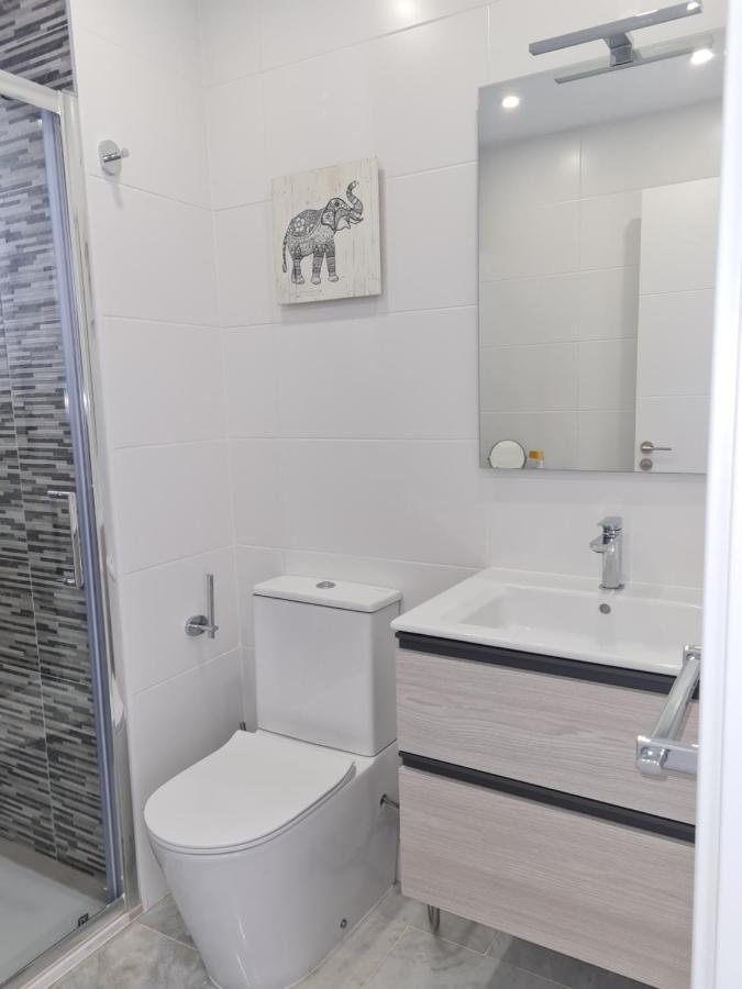 Encantador Apartamento Residencial Con Piscina ตอร์เรโมลิโนส ภายนอก รูปภาพ